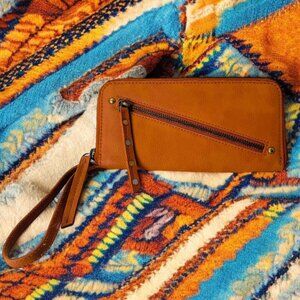 Free People Wristlet Wallet Brown Vegan Leather  5 X 9 Zipper Pocket